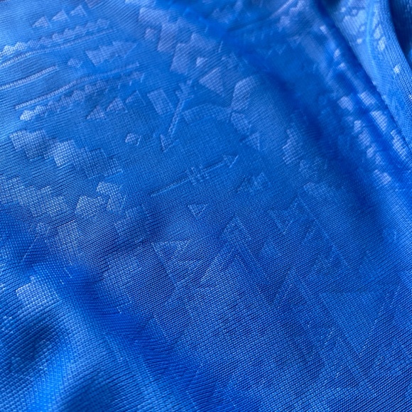 LulaRoe Monroe Kimono Blue with Coral Fringe Small - Picture 4 of 7